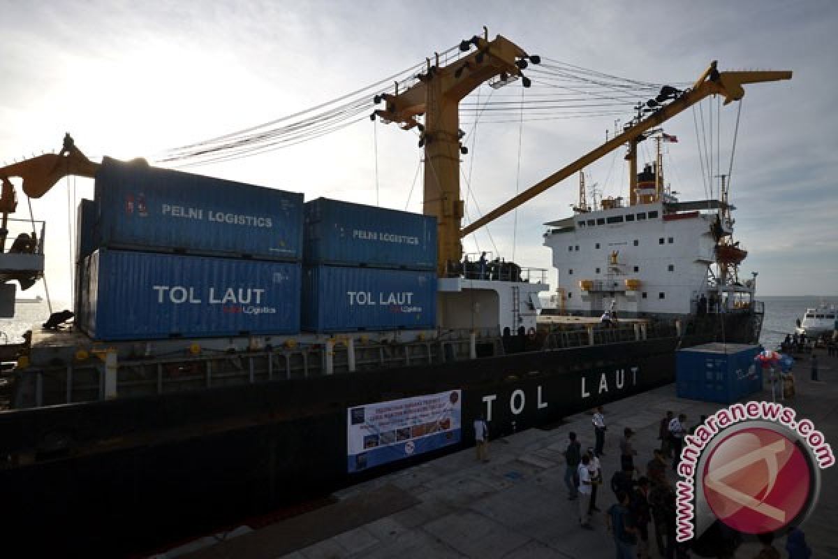 KM Caraka realisasikan Tol Laut di Tahuna, Sulut