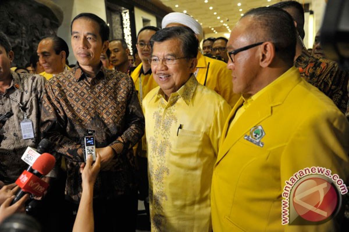 Presiden Jokowi dijemput tokoh Golkar di Bali