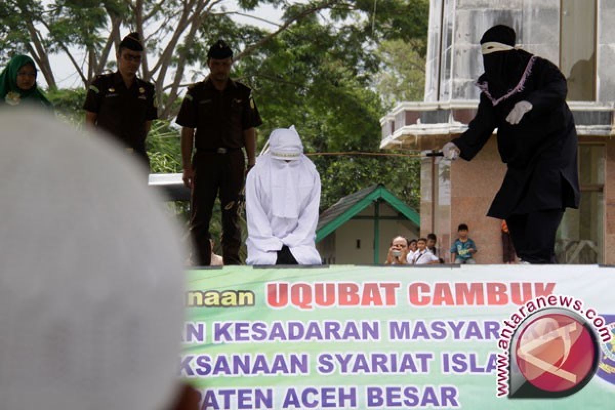 Langgar Syariat Islam, 5 Orang Kena Hukum Cambuk di Aceh