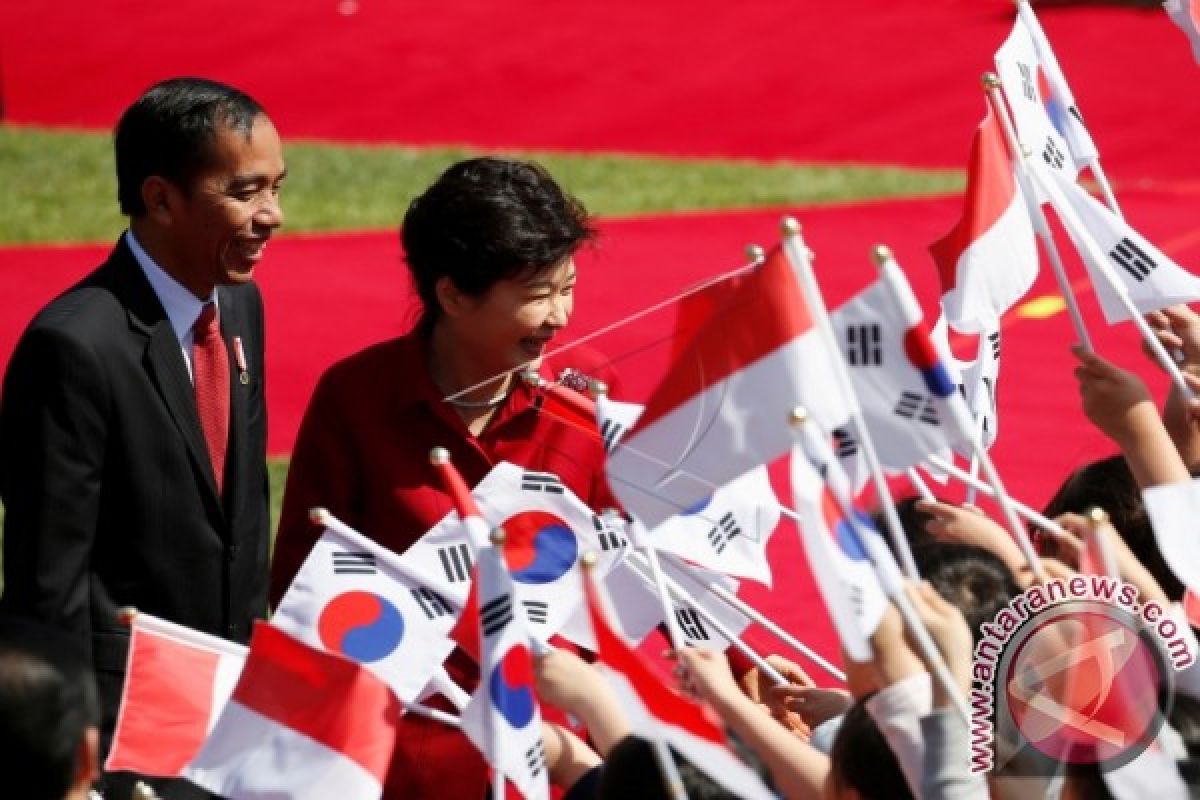 Presiden Jokowi Temui Presiden Park Di Blue House