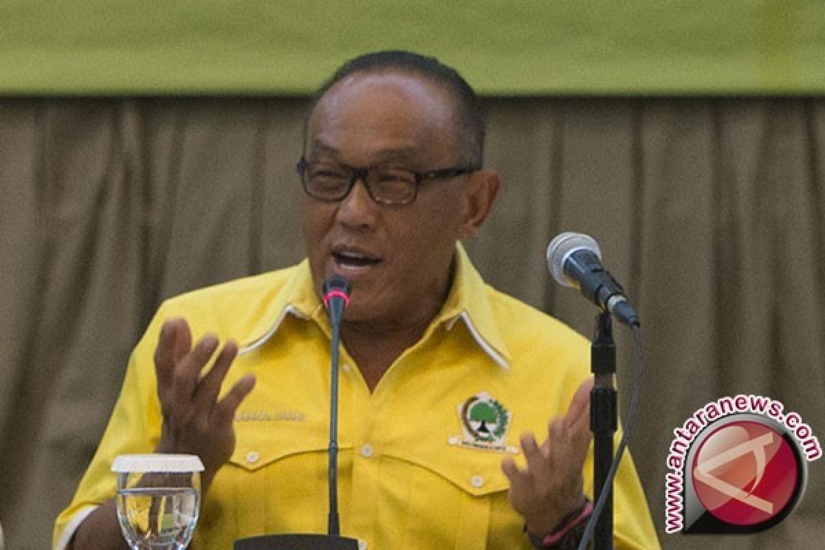 Aburizal sebut kelompok internal ingin pecah Golkar