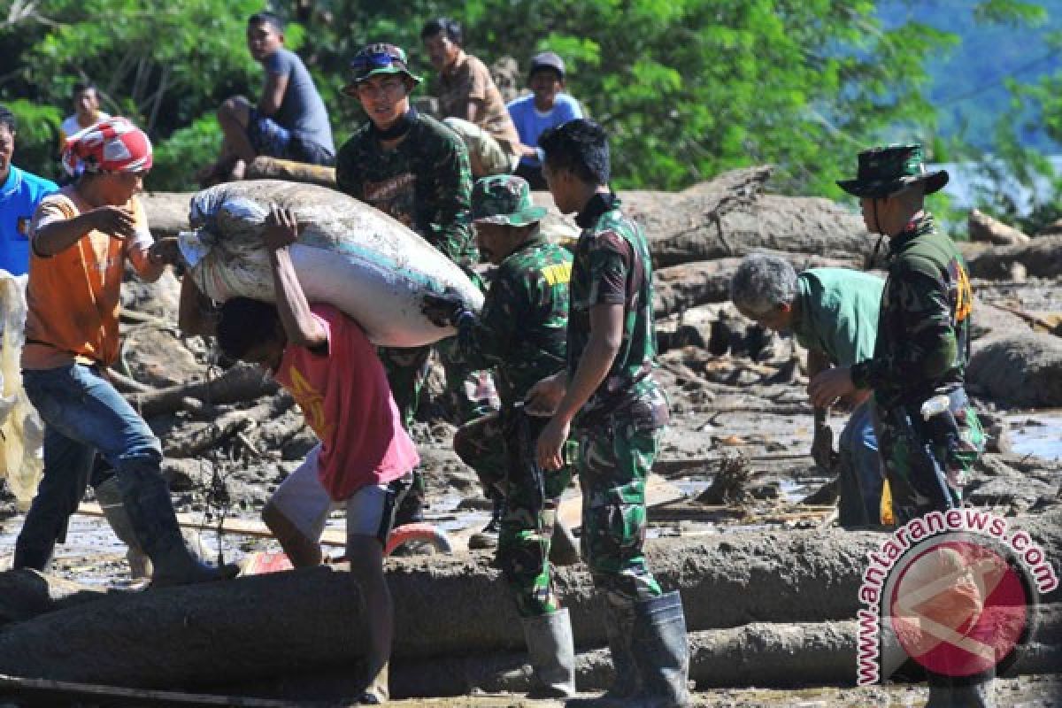 Desa Sintuvu Sulawesi Tengah dilanda banjir