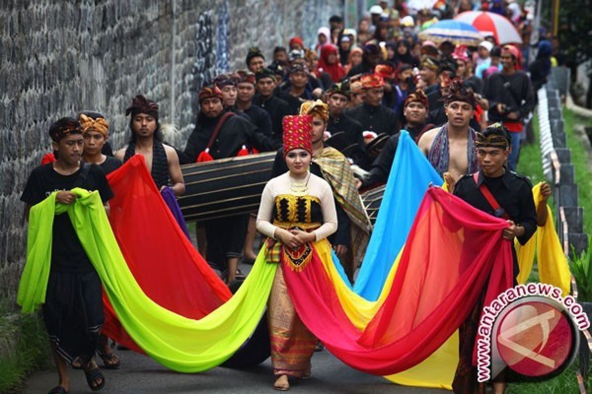 Peduli lingkungan melalui Festival Bedog Nusantara 