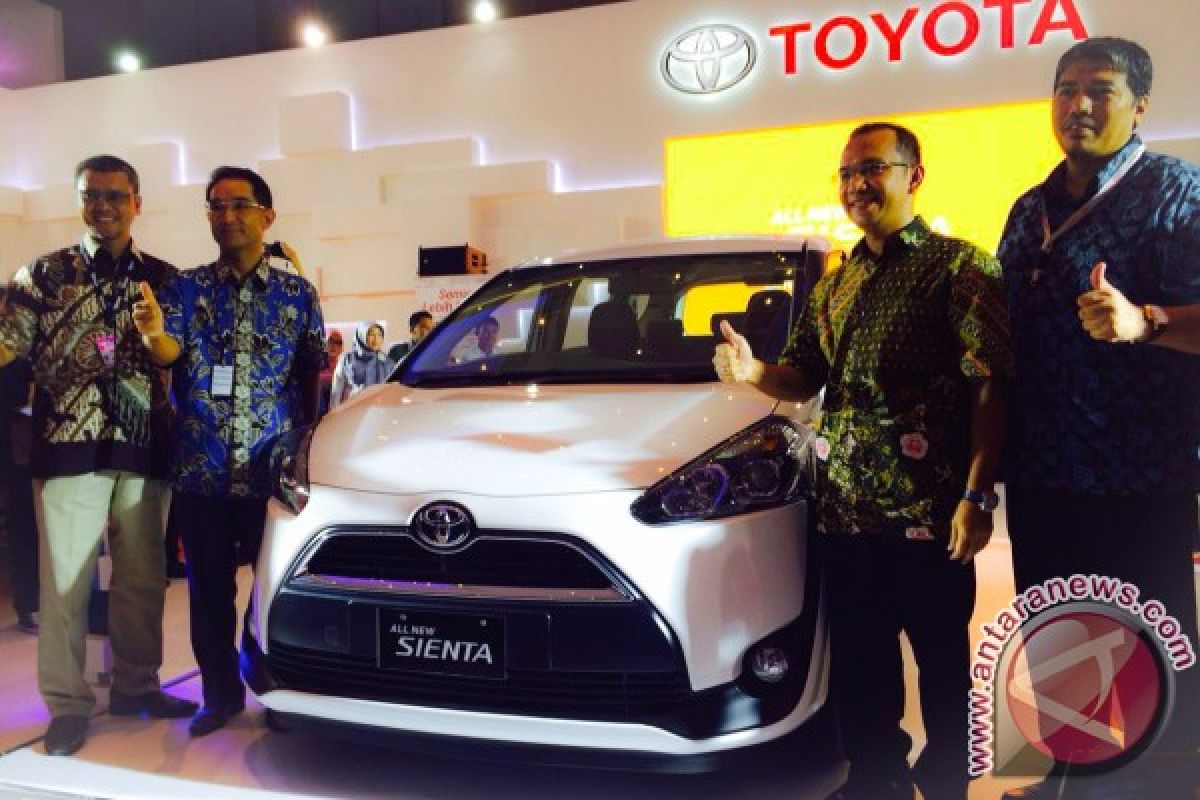 Toyota Sienta bidik Makasar