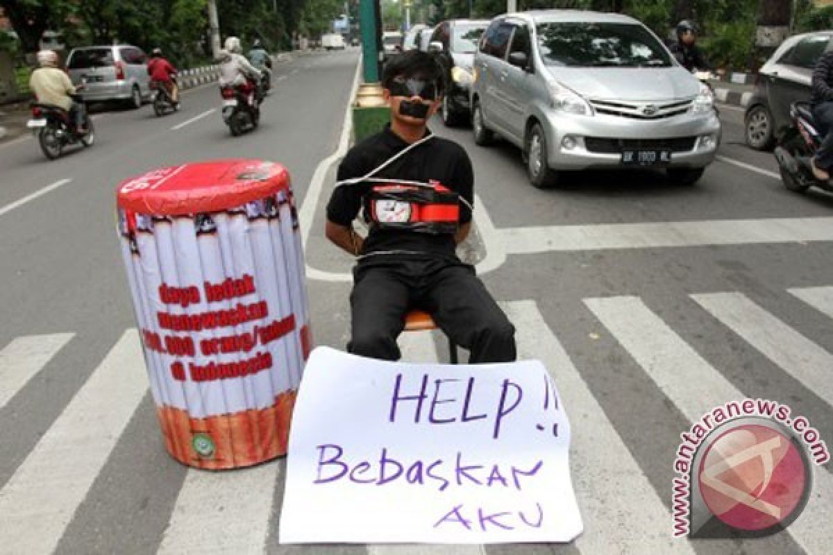 Anak Medan kampanyekan "Stop Merokok"