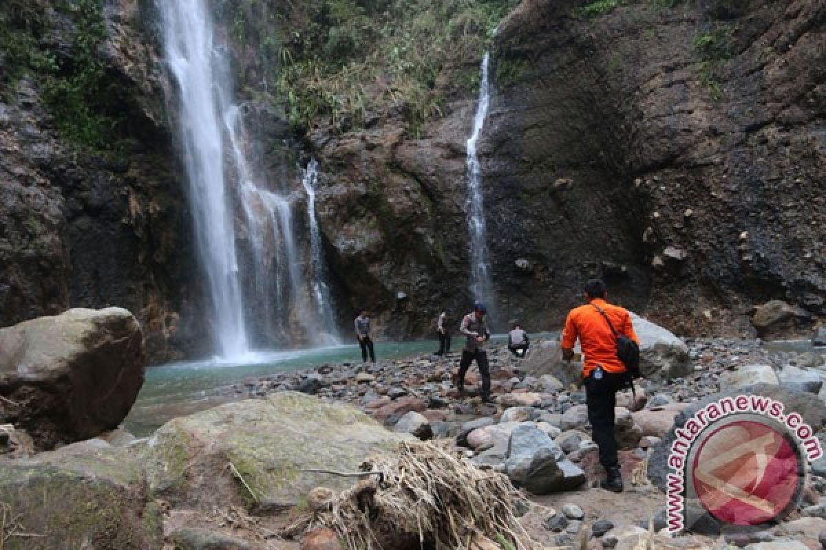 Korban tewas banjir di air terjun Dua Warna capai 19 orang