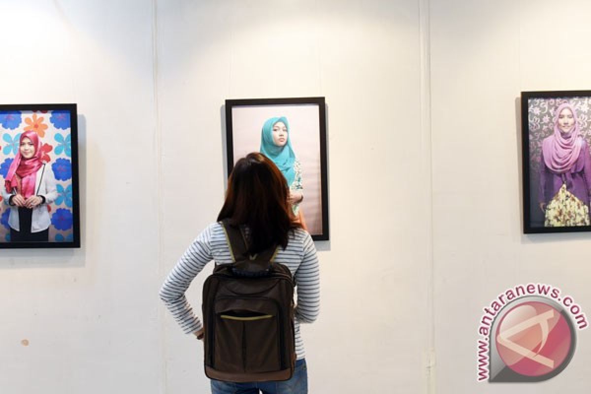 Ada Olimpiade Humaniora dan pameran fotografi hari ini