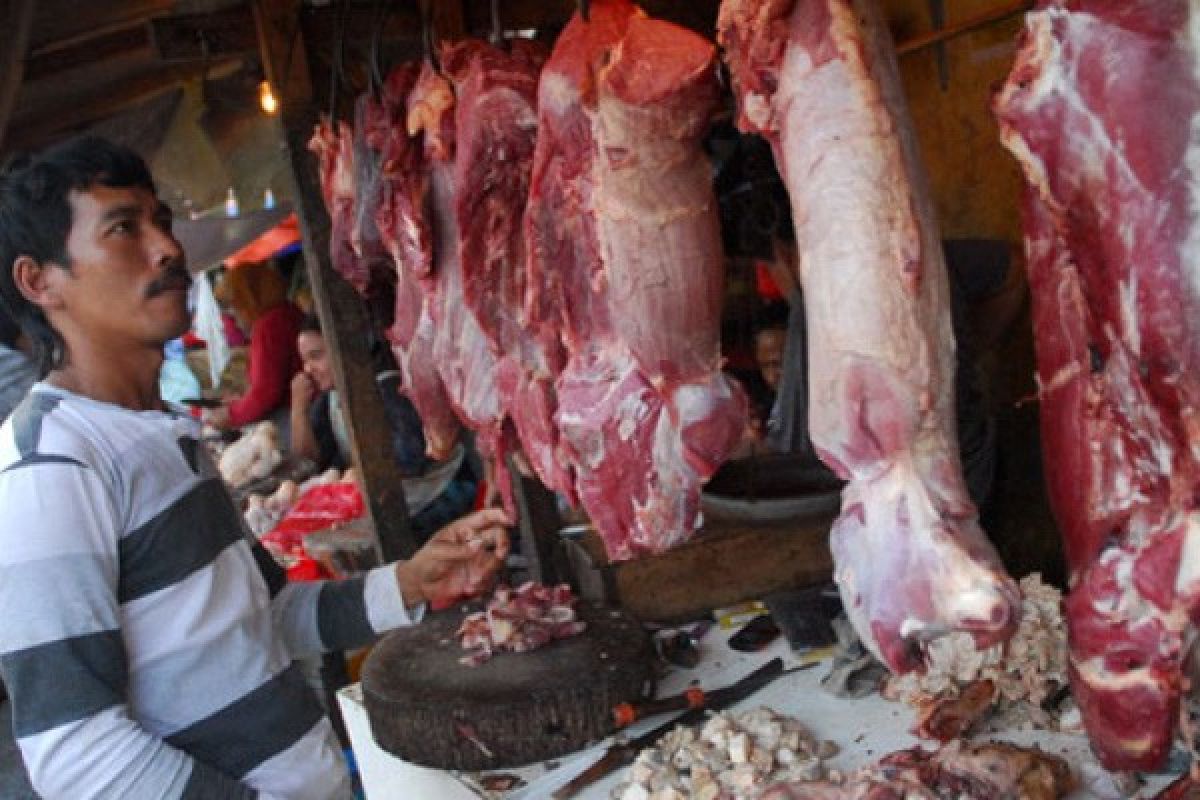 Harga daging sapi di Mesuji masih tinggi  