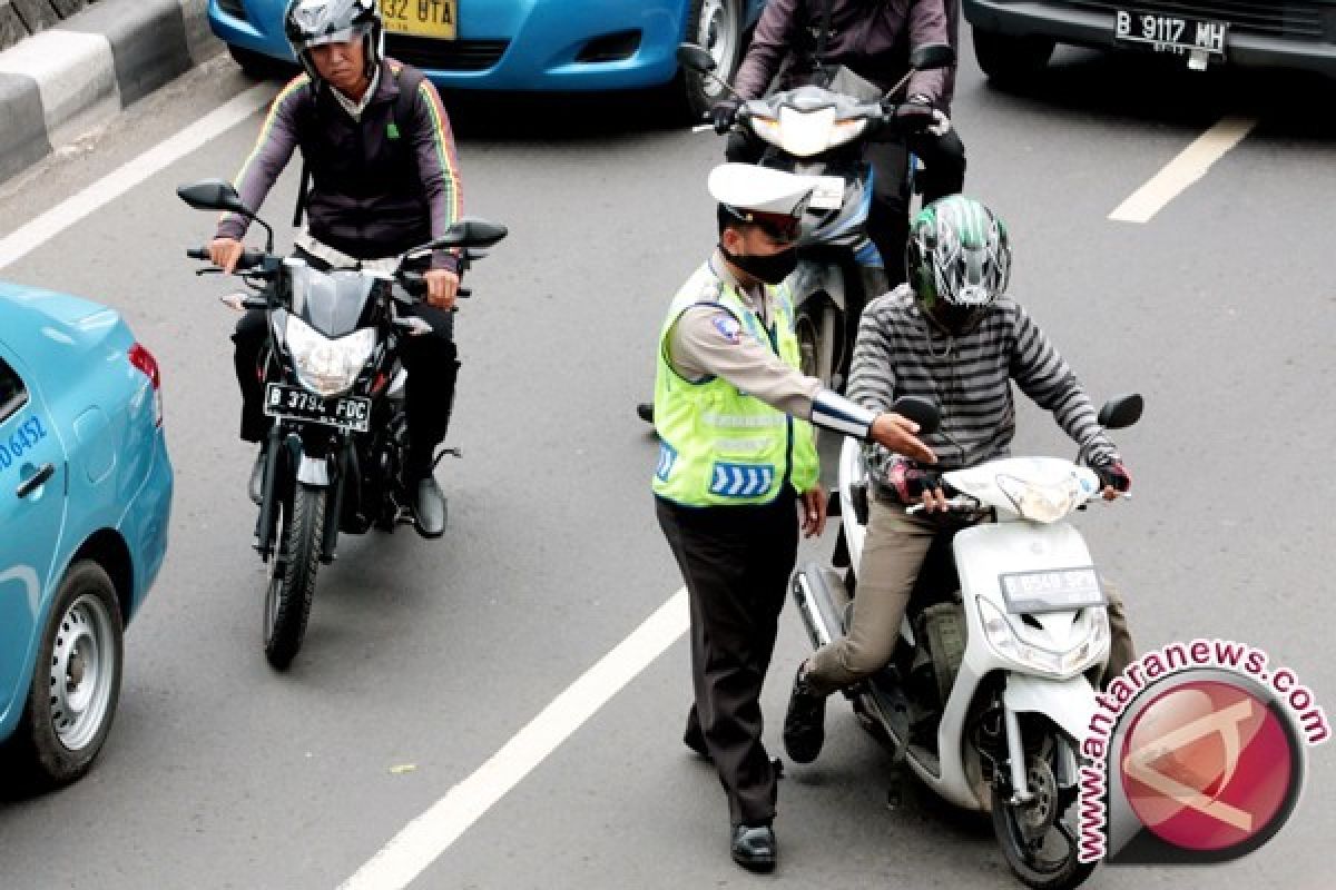 Sapu Masjid Bagi yang Terjaring Operasi Simpatik di Magelang