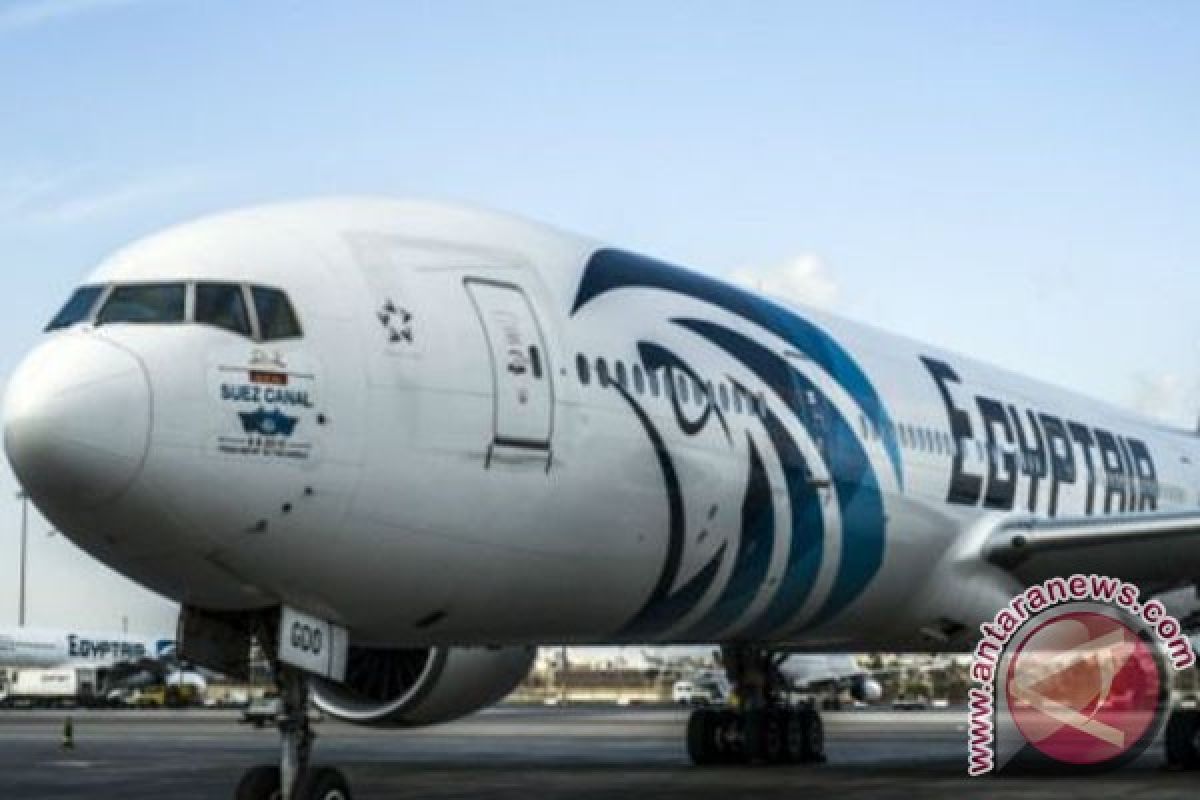 Prancis bantu pencarian pesawat EgyptAir