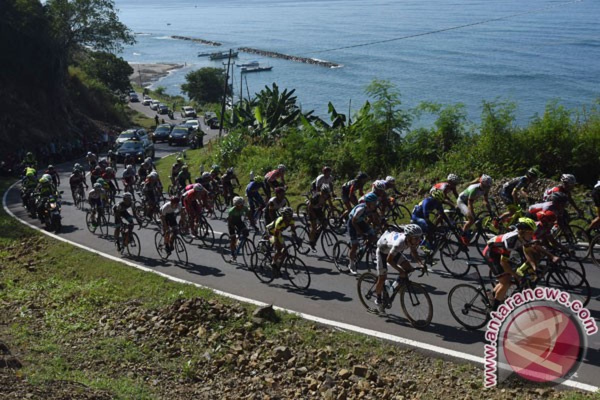 Pebalap Selandia Baru juarai etape dua TdF