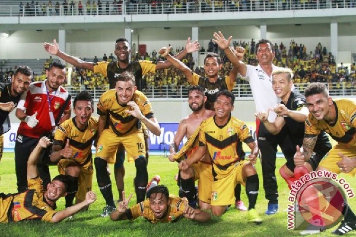 Mitra Kukar Tahan Sriwijaya FC Tanpa Gol