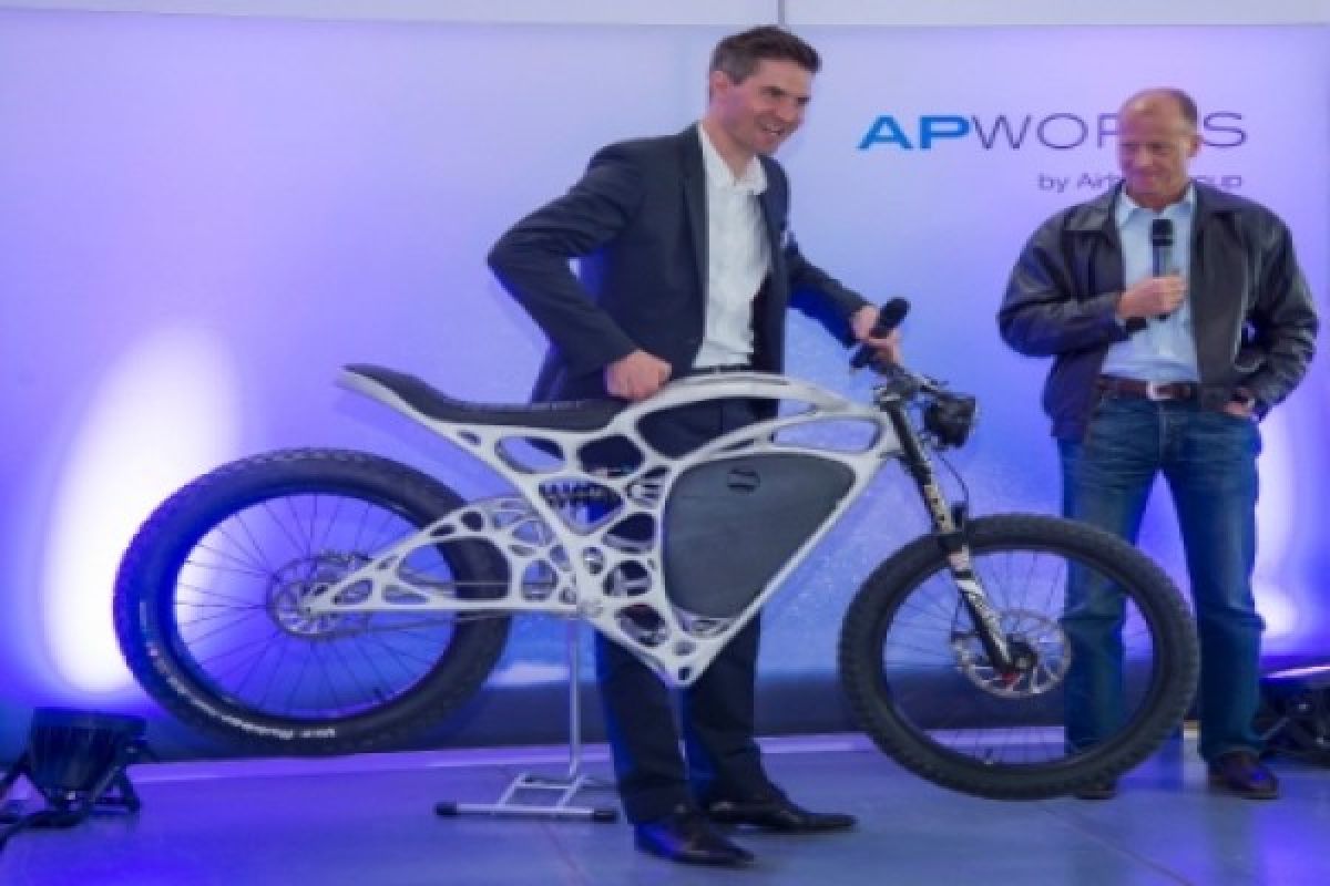 Airbus pamer sepeda motor hasil cetak printer 3D