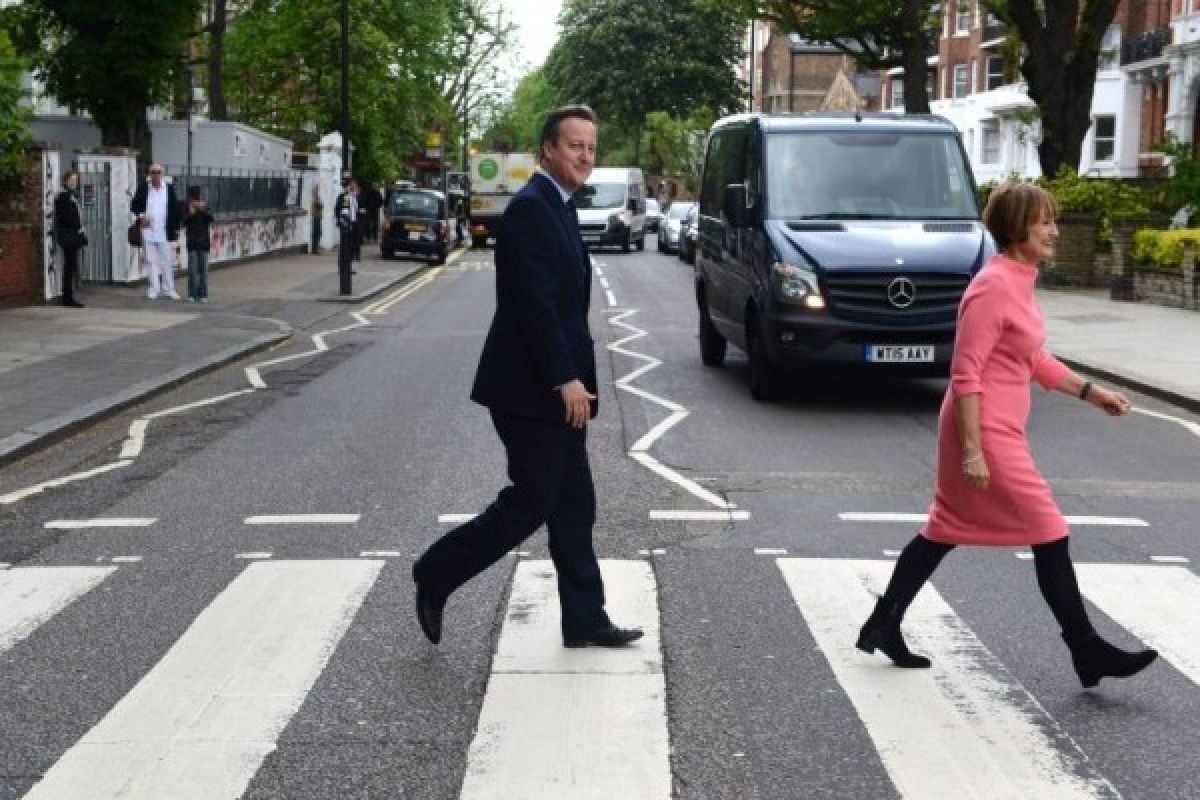 Come Together: Cameron does Beatles' Abbey Road walk in EU bid