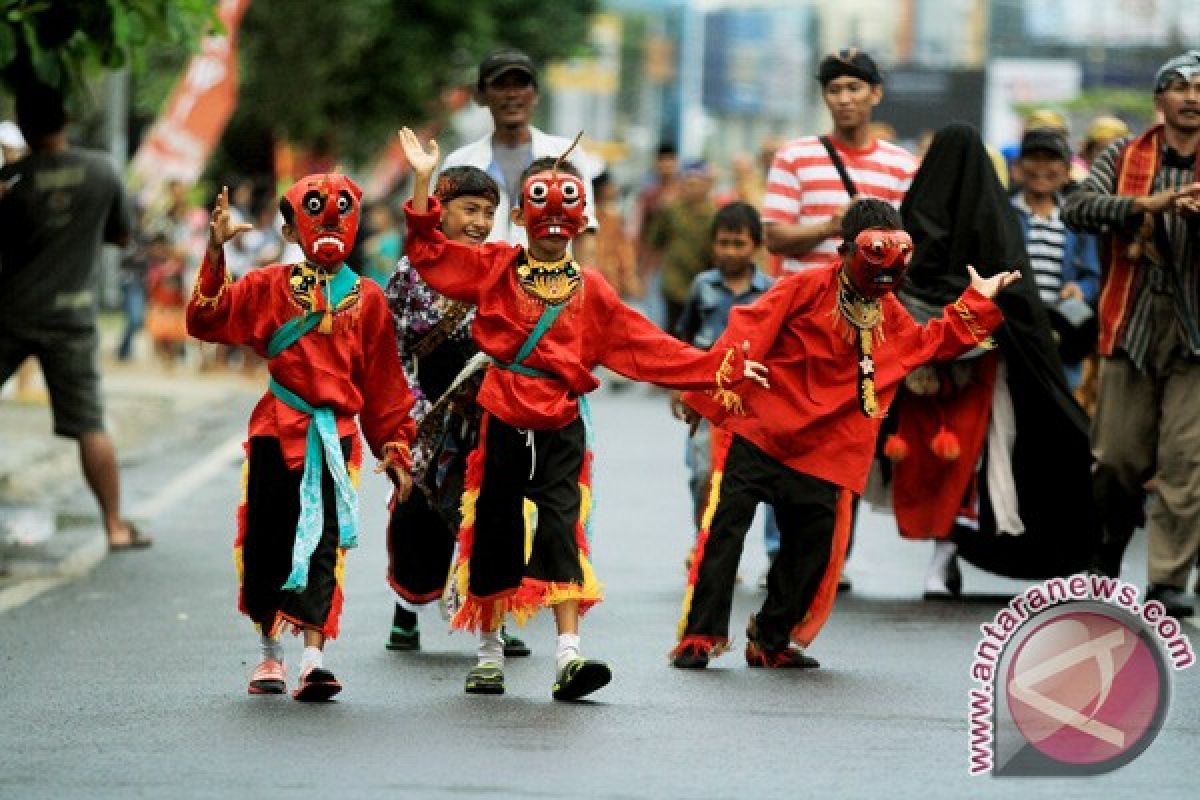 SMKN 7 Bandarlampung Juarai Pawai Budaya 