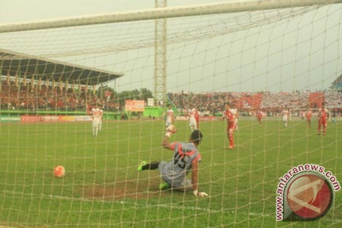 Persika Karawang Kalahkan Persis Solo 2-0 