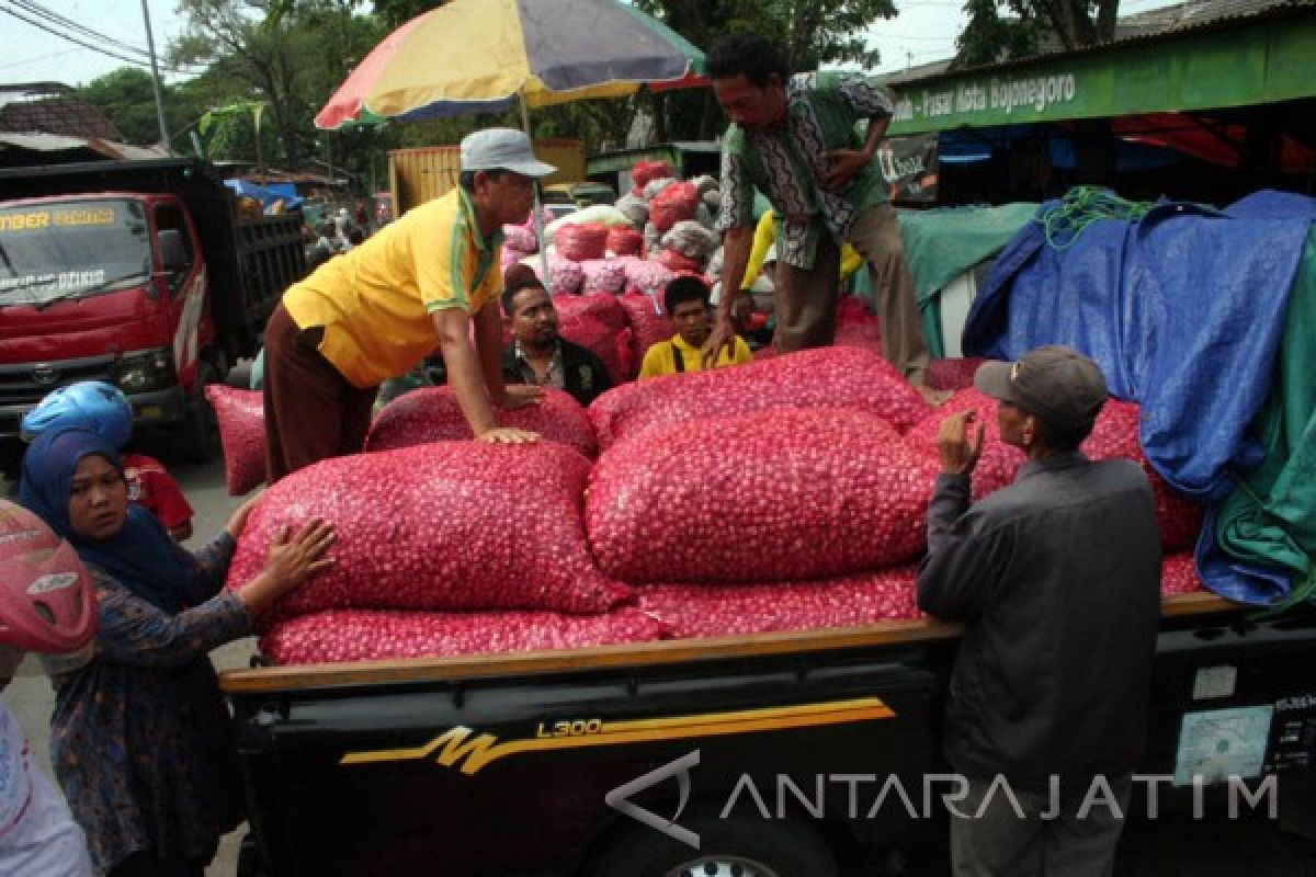 Pedagang: Harga Bawang Merah di Bojonegoro Turun