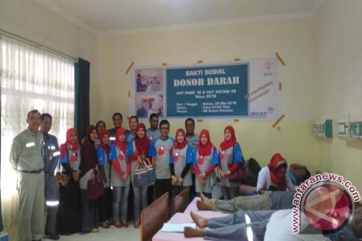 Persatuan Wanita Antam Gelar Bakti Sosial