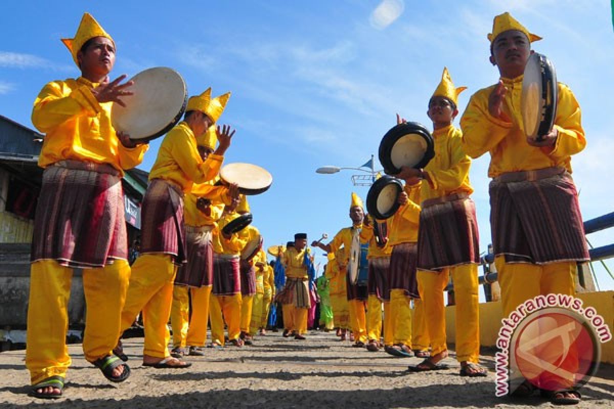 Dewan Kesenian Jakarta "telisik" Tari Melayu