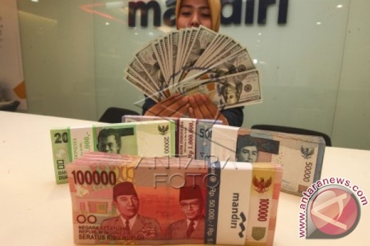 Rupiah Melemah Menjadi Rp13.653 per Dolar AS