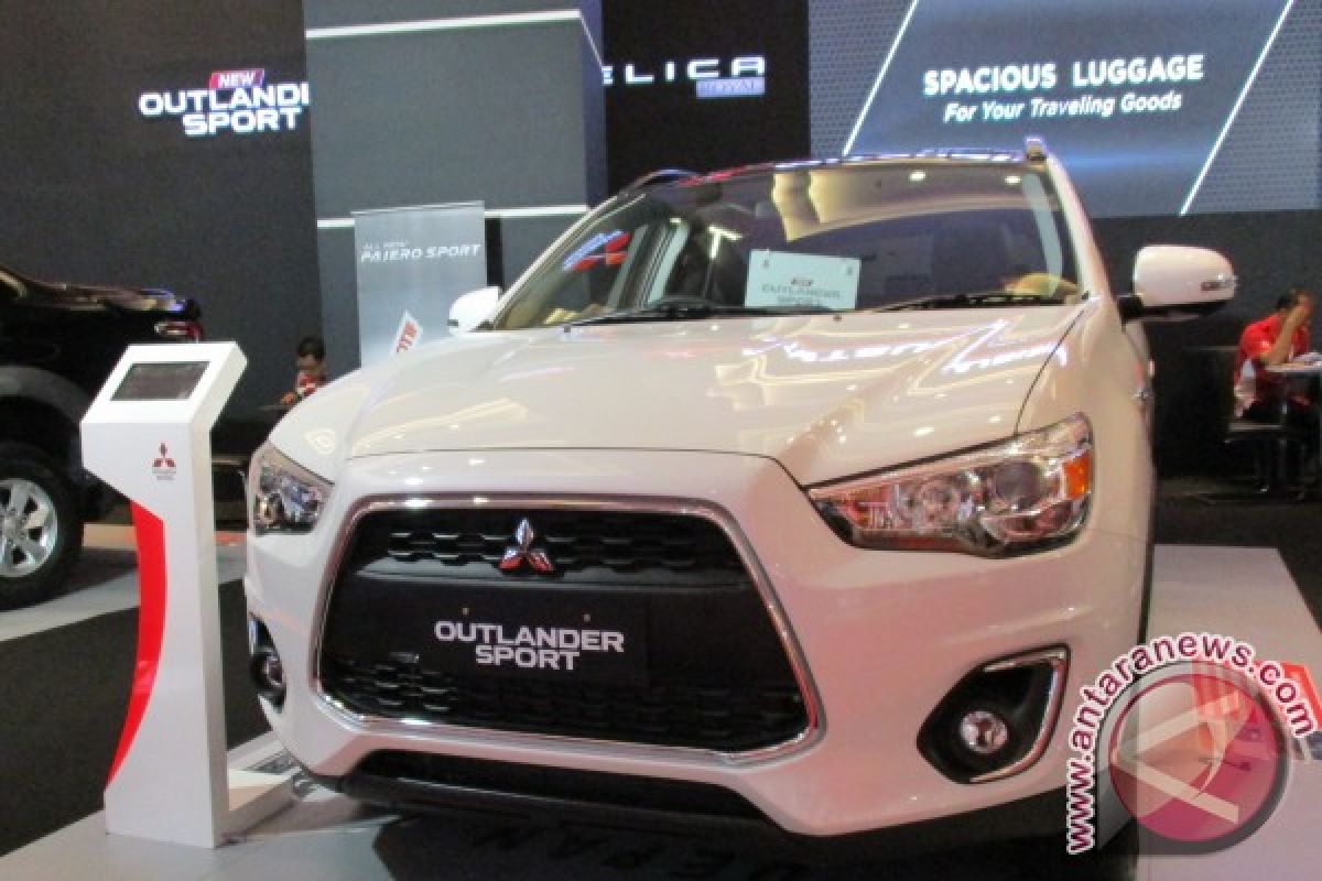 Ragam promo mobil pada Pameran Otomotif Medan