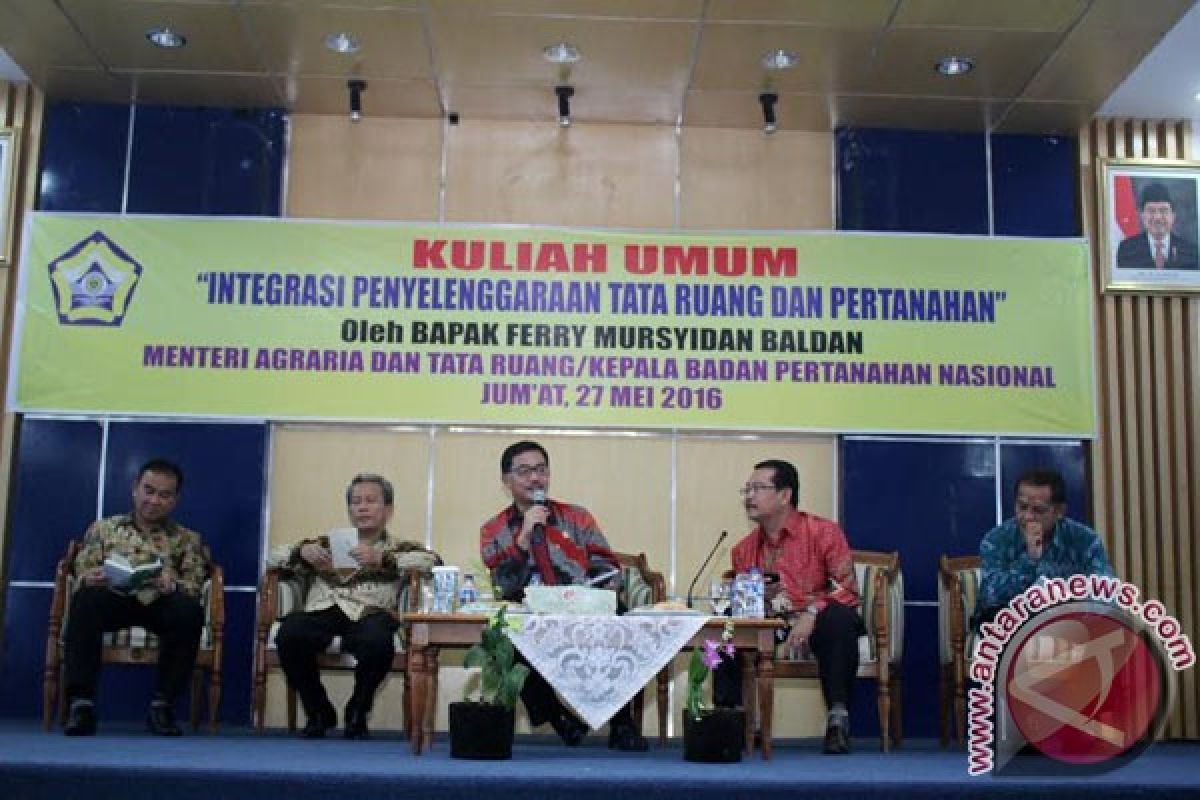 Menteri serahkan 13.800 sertifikat tanah masyarakat Bengkulu