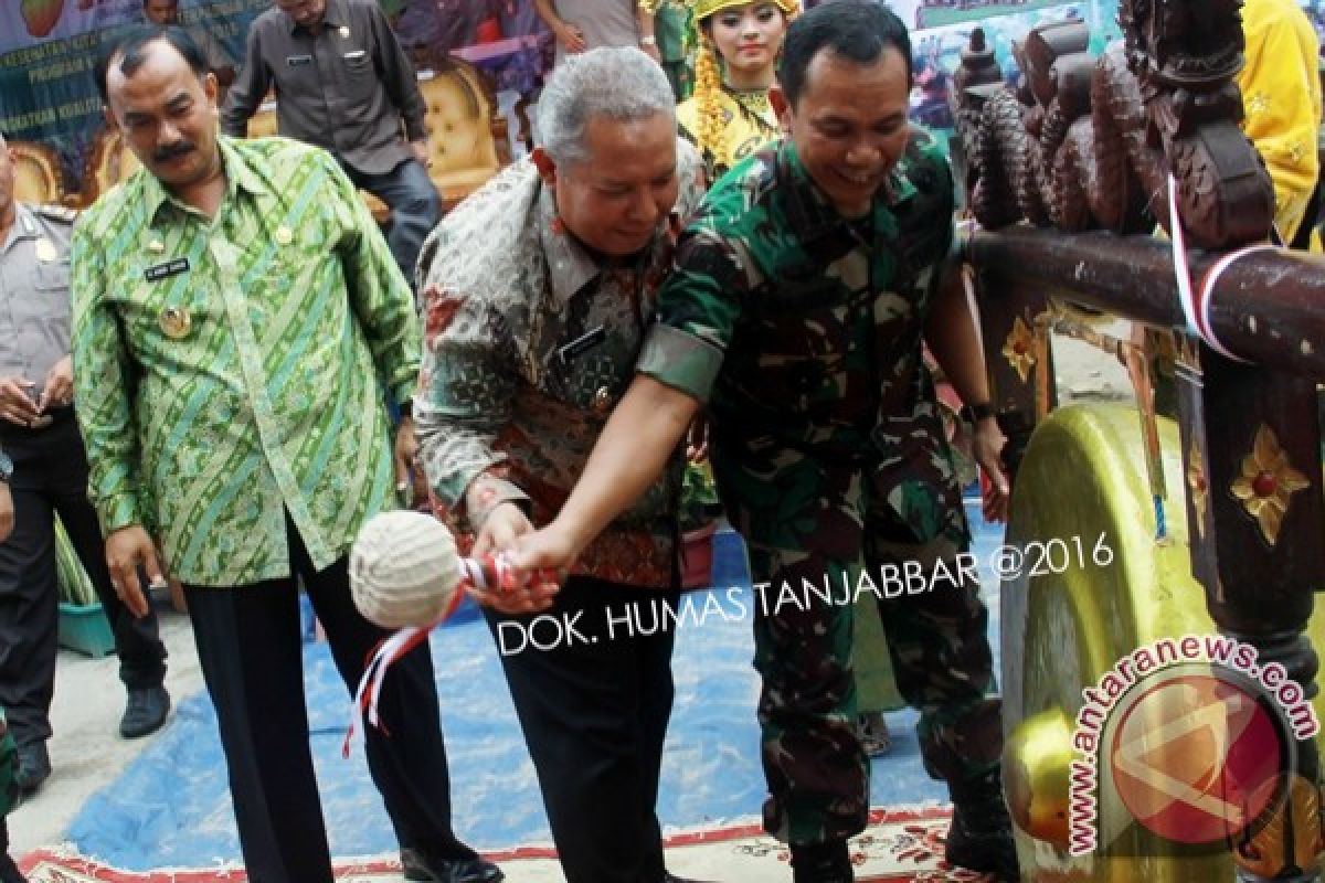 Bupati Tanjabbar hadiri pencanangan TNI KB kesehatan