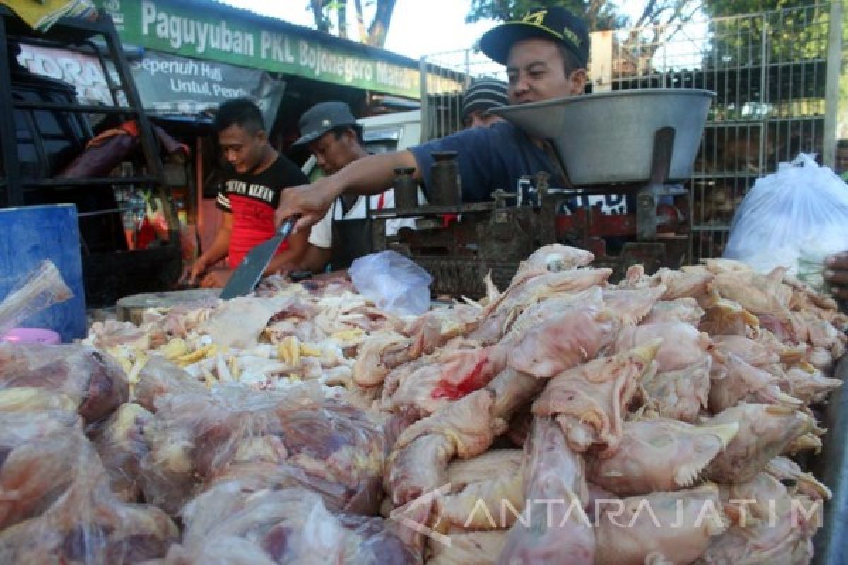 Harga Daging Ayam Potong di Bojonegoro Naik