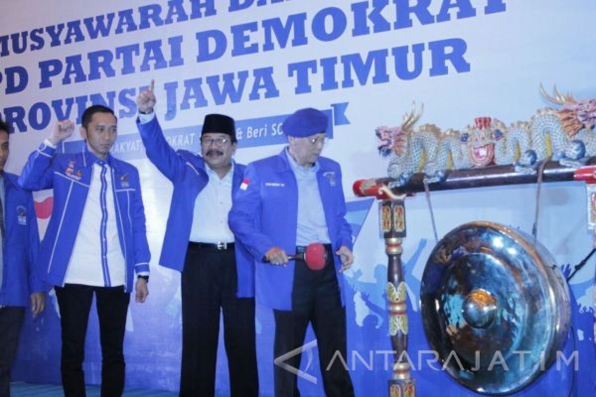 Sekjen Lantik 129 Pengurus Demokrat Jatim 8 Januari