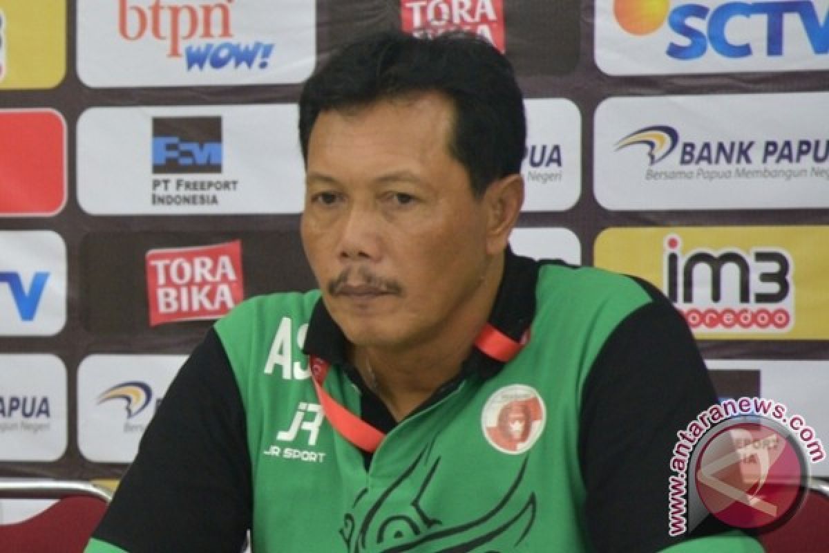 Pelatih Perseru kecewa dengan kepemimpinan wasit Iwan Sukoco