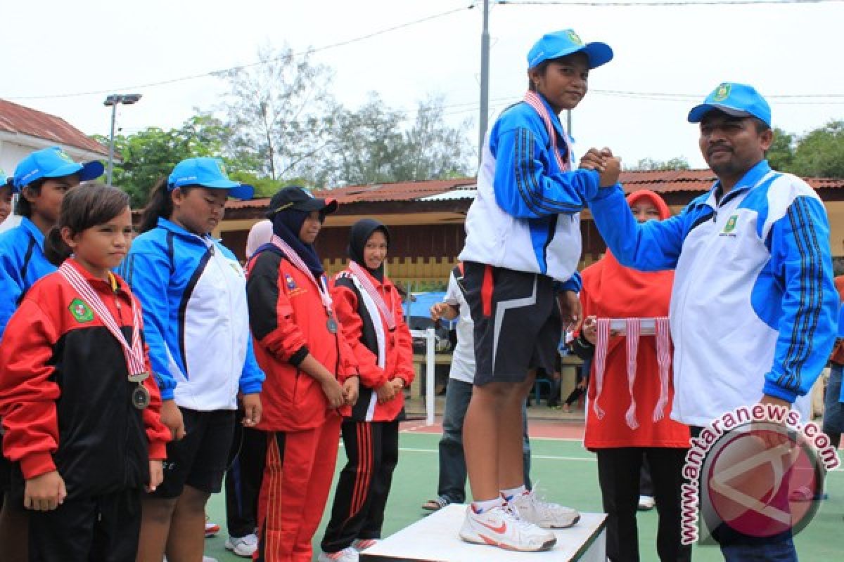 Sabang dominasi perolehan medali tenis Popda XIV