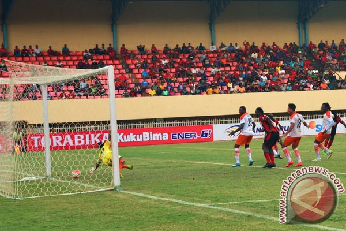 Persipura Jayapura kalahkan Perseru Serui 1-0