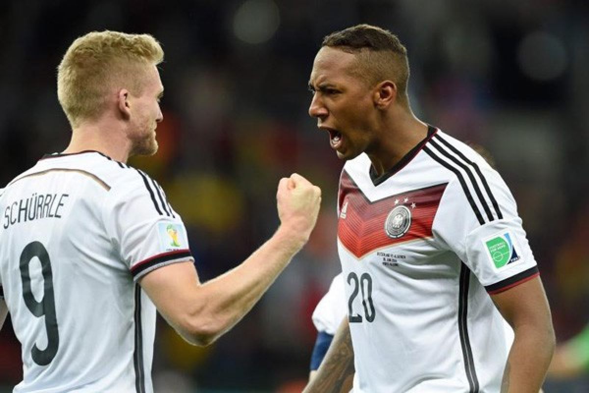 Bintang sepak bola Jerman ditolak jadi tetangga