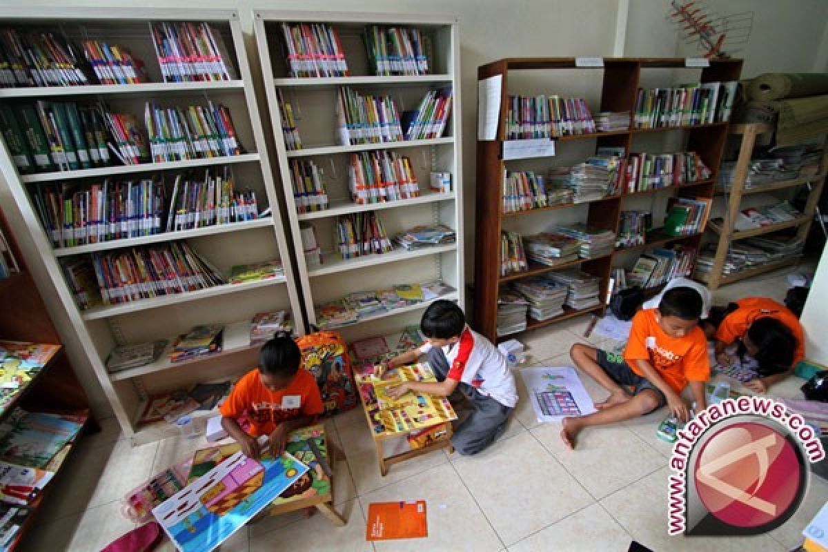 Banten Targetkan Satu Desa Satu Taman Bacaan