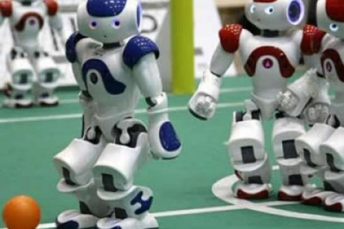 Puluhan Tim Robotik Mengikuti Kontes Robot Indonesia