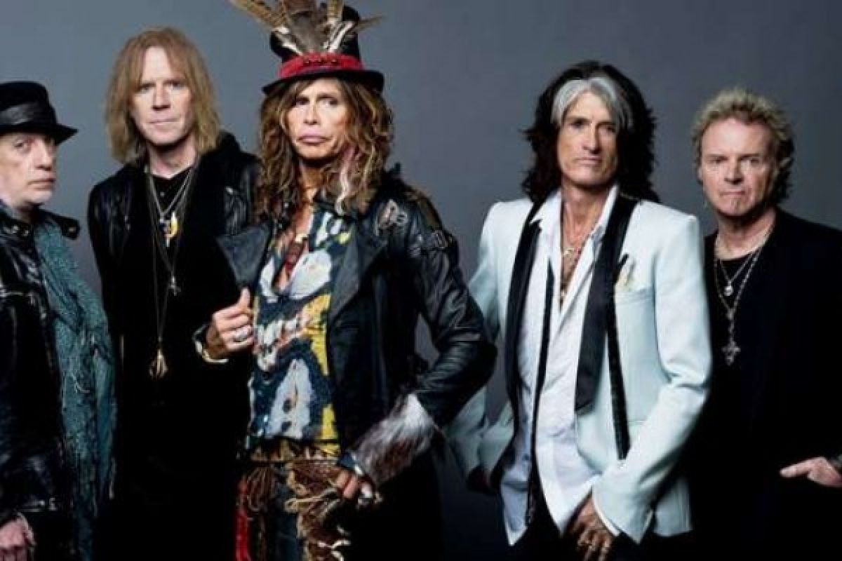 Brad Whitford, Steven Tyler Terlalu Sibuk Dengan Solo Karirnya 