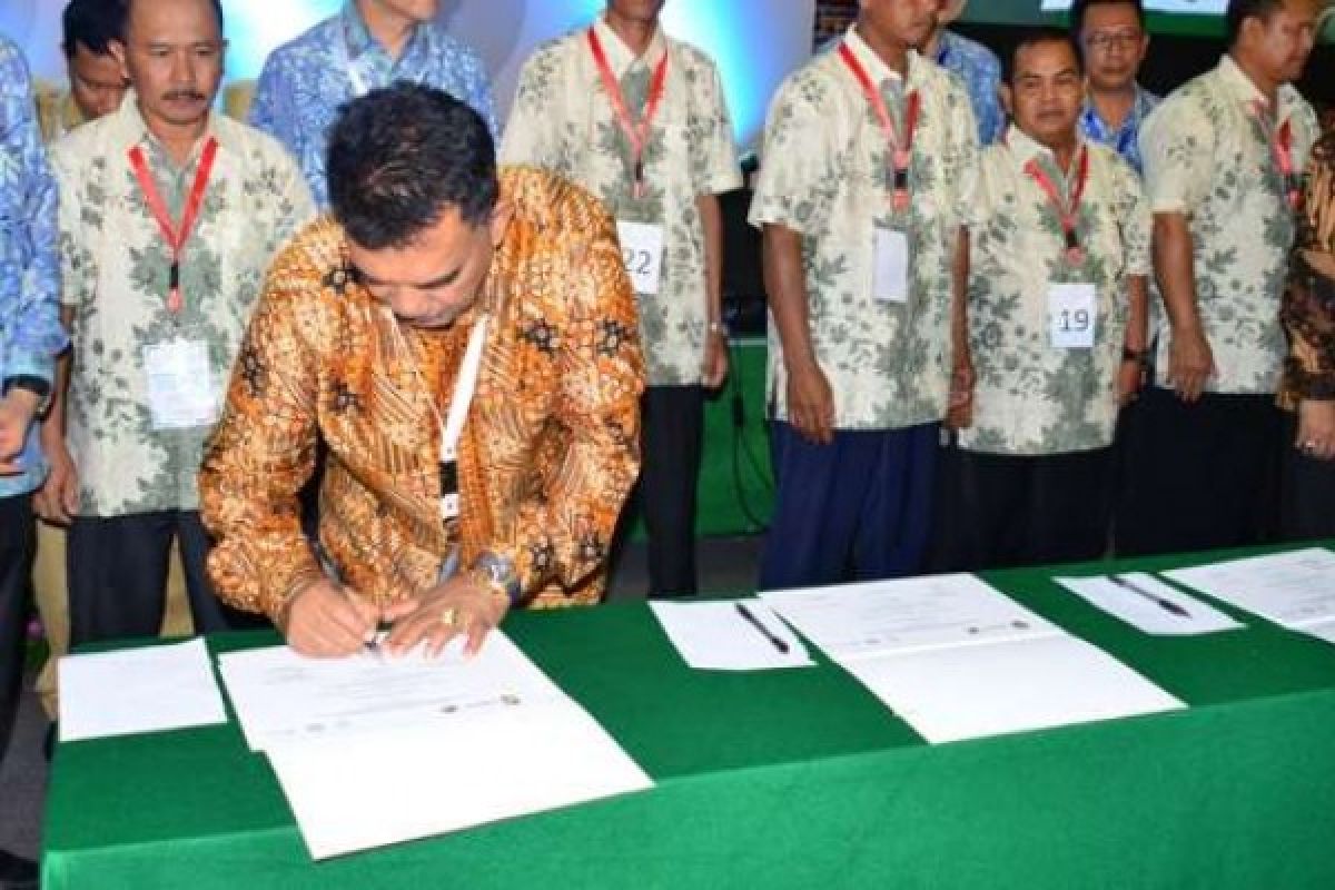 Bupati Kampar : Hal Ril Saja Aplikasinya, Lahan Berhektar itu Sulit Bagi Petani