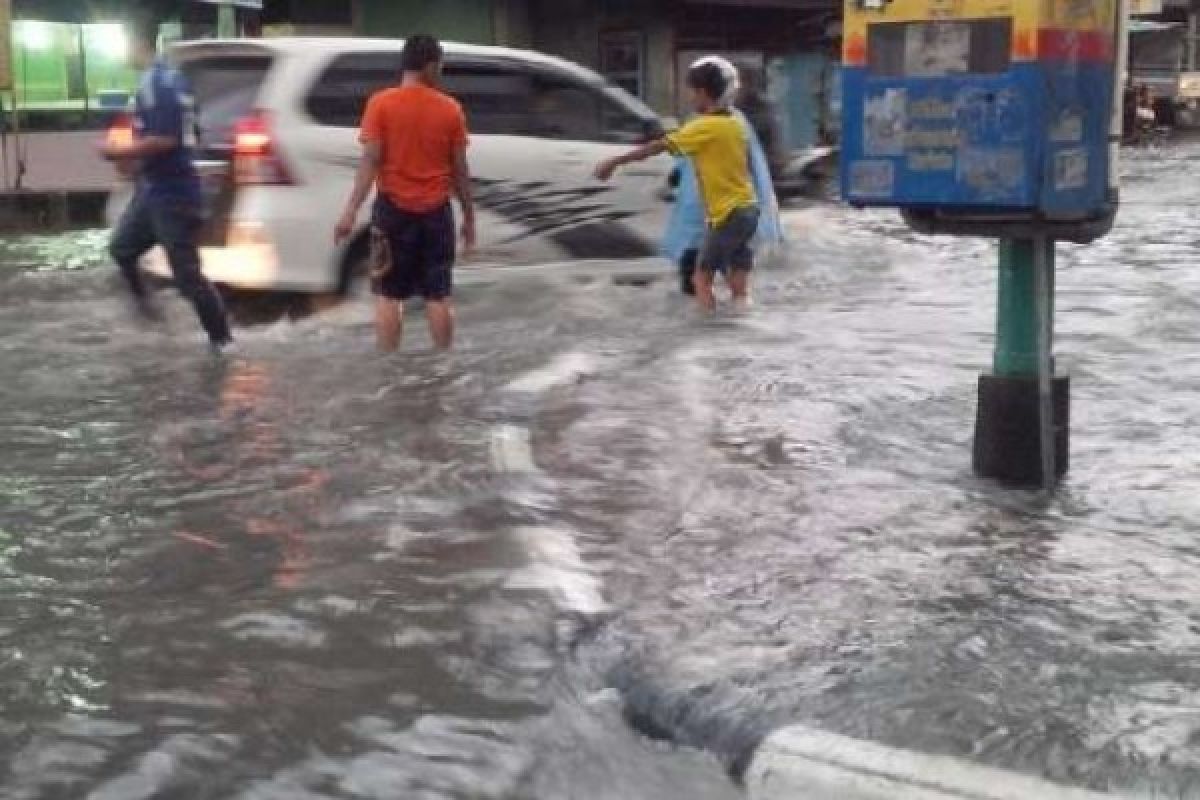 Pekanbaru Banjir lagi Usai Diguyur Hujan Deras Beberapa Jam saja