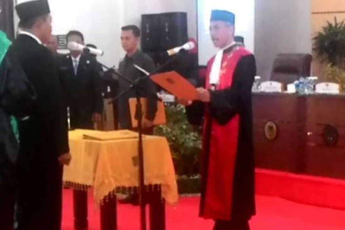 Suyadi Dilantik Jadi Wakil Ketua I DPRD Rohil Gantikan Jamaluddin