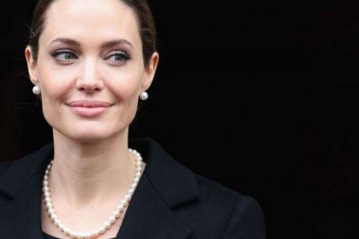 Jadi Dosen Tamu, Angelina Jolie Bicara Soal Perempuan, Perdamaian dan Keamanan