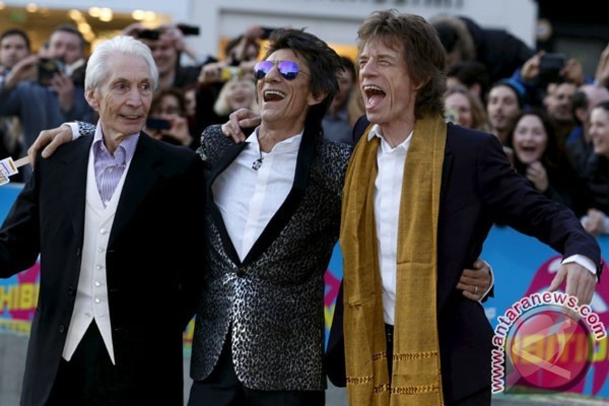 Di Usia 68 Gitaris Rolling Stones Ronnie Wood Jadi Ayah Anak Kembar