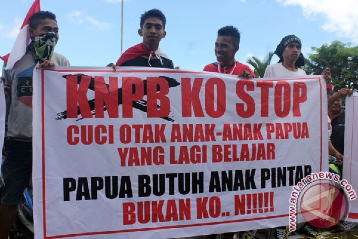 Tokoh adat perbatasan RI-PNG menolak ajakan demo
