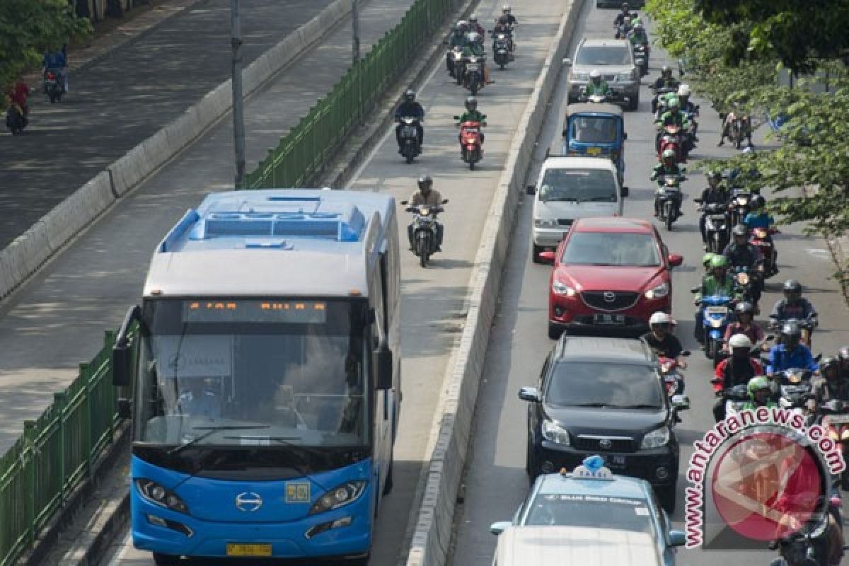 Enam koridor TransJakarta disterilkan, pelanggar didenda Rp500 ribu