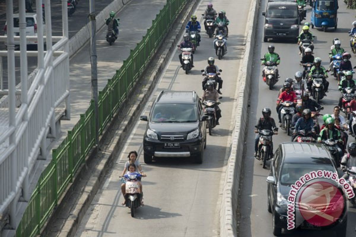 Cekcok polisi dengan anggota DPRD DKI di Jakbar berujung damai