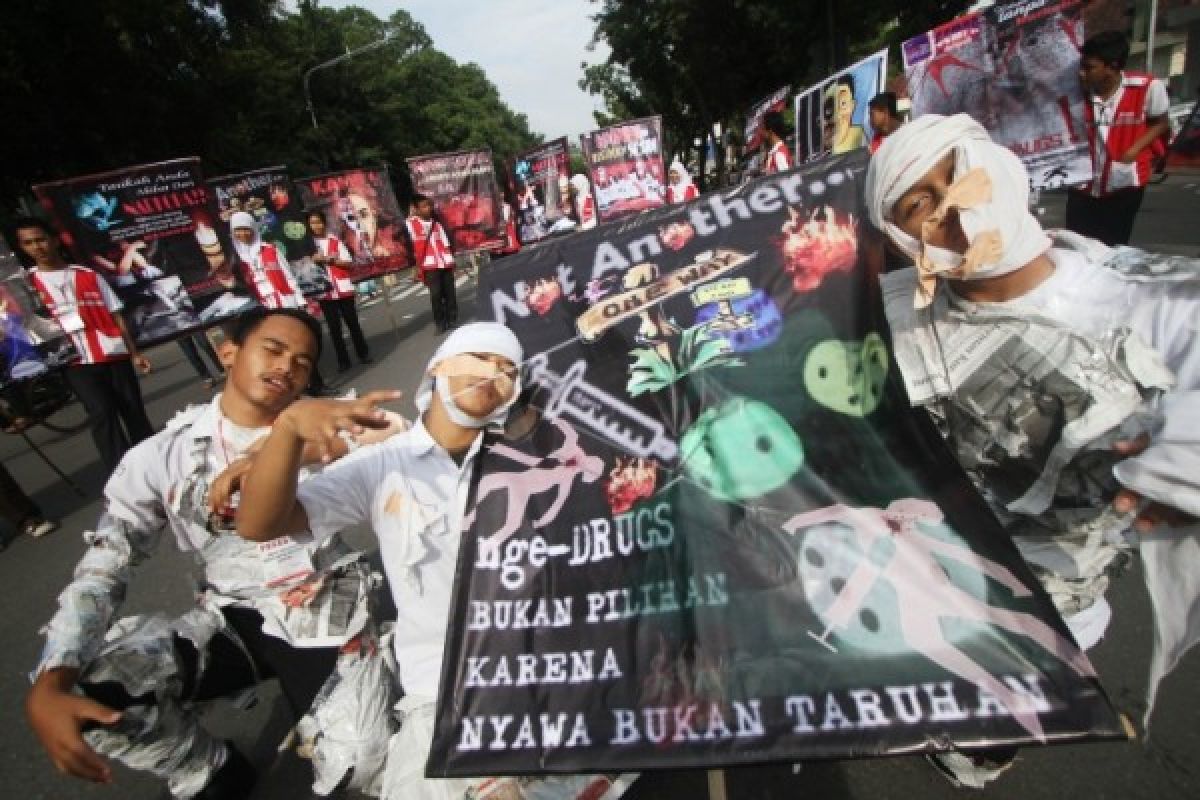 Perangi Narkoba, Warga Kadipiro Solo Aksi Keliling Kampung