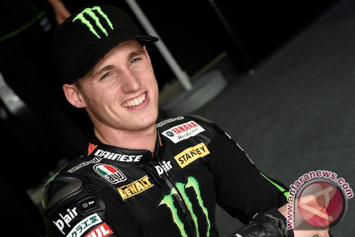 Pol Espargaro akan membela KTM pada 2017