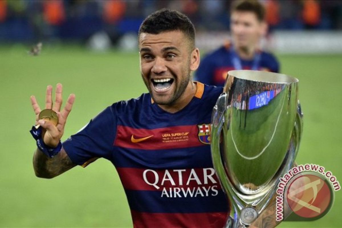 Dani Alves Putuskan Tinggalkan Barcelona