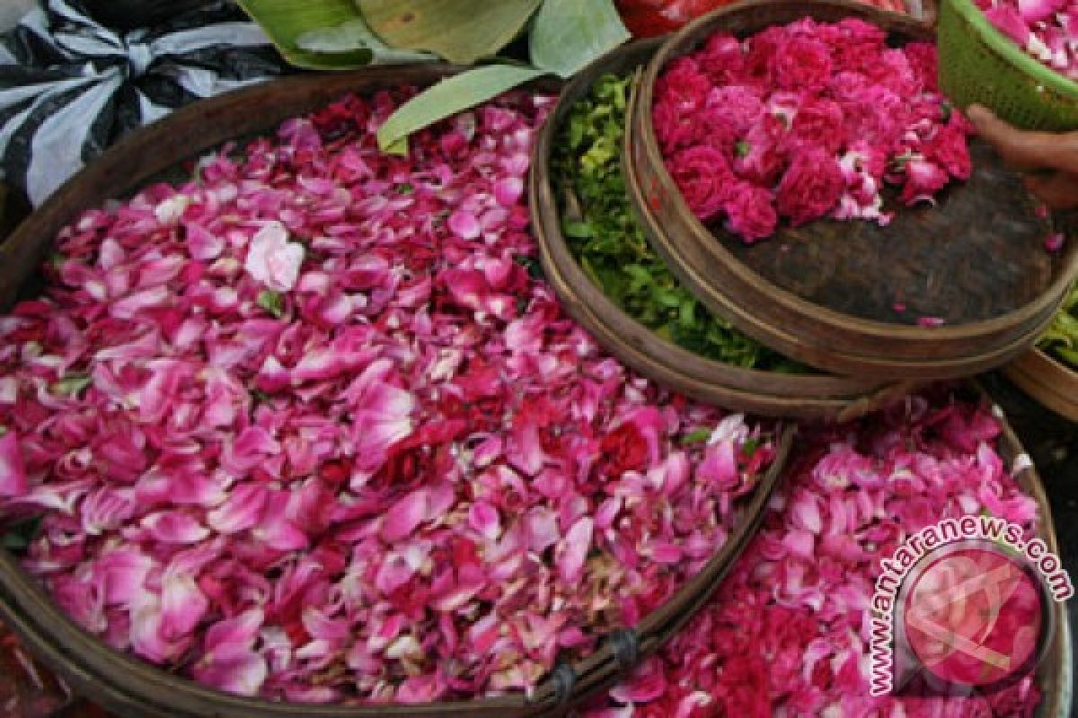 Tradisi ziarah makam 1 Suro PSHT ditiadakan