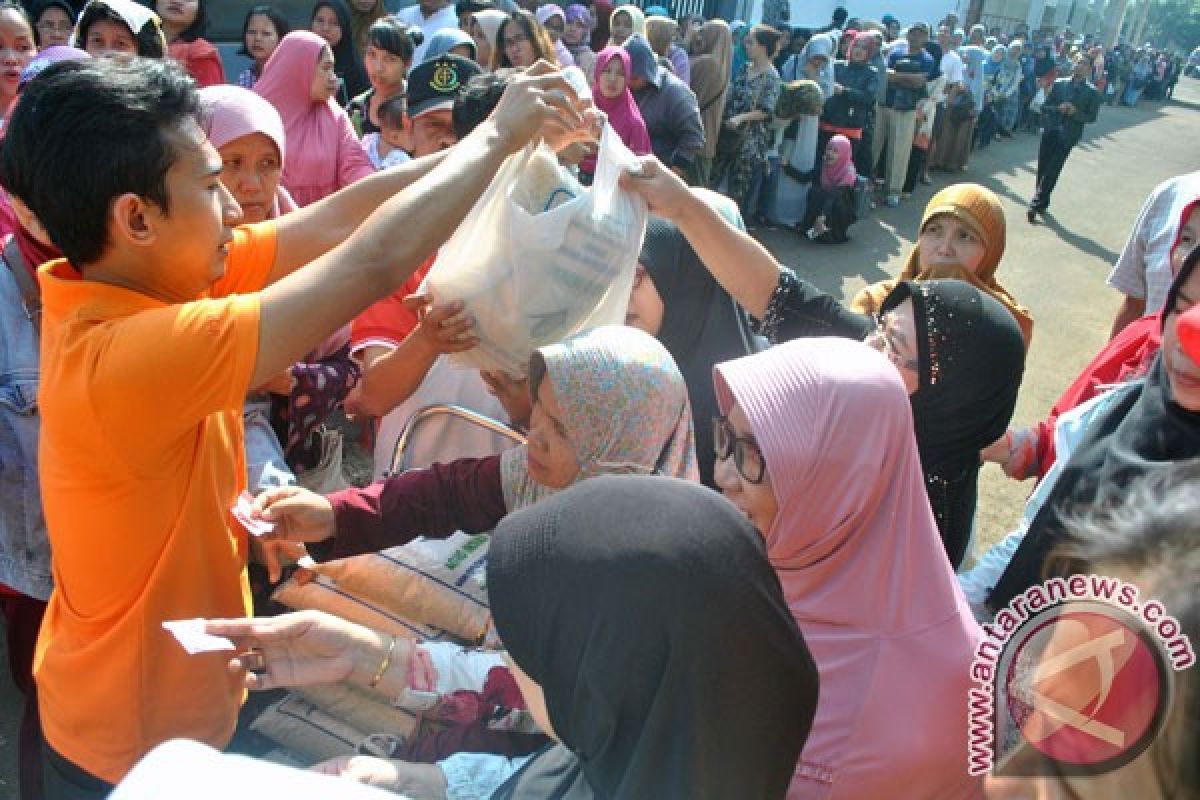 Pemkab Bogor siapkan empat lokasi pasar murah