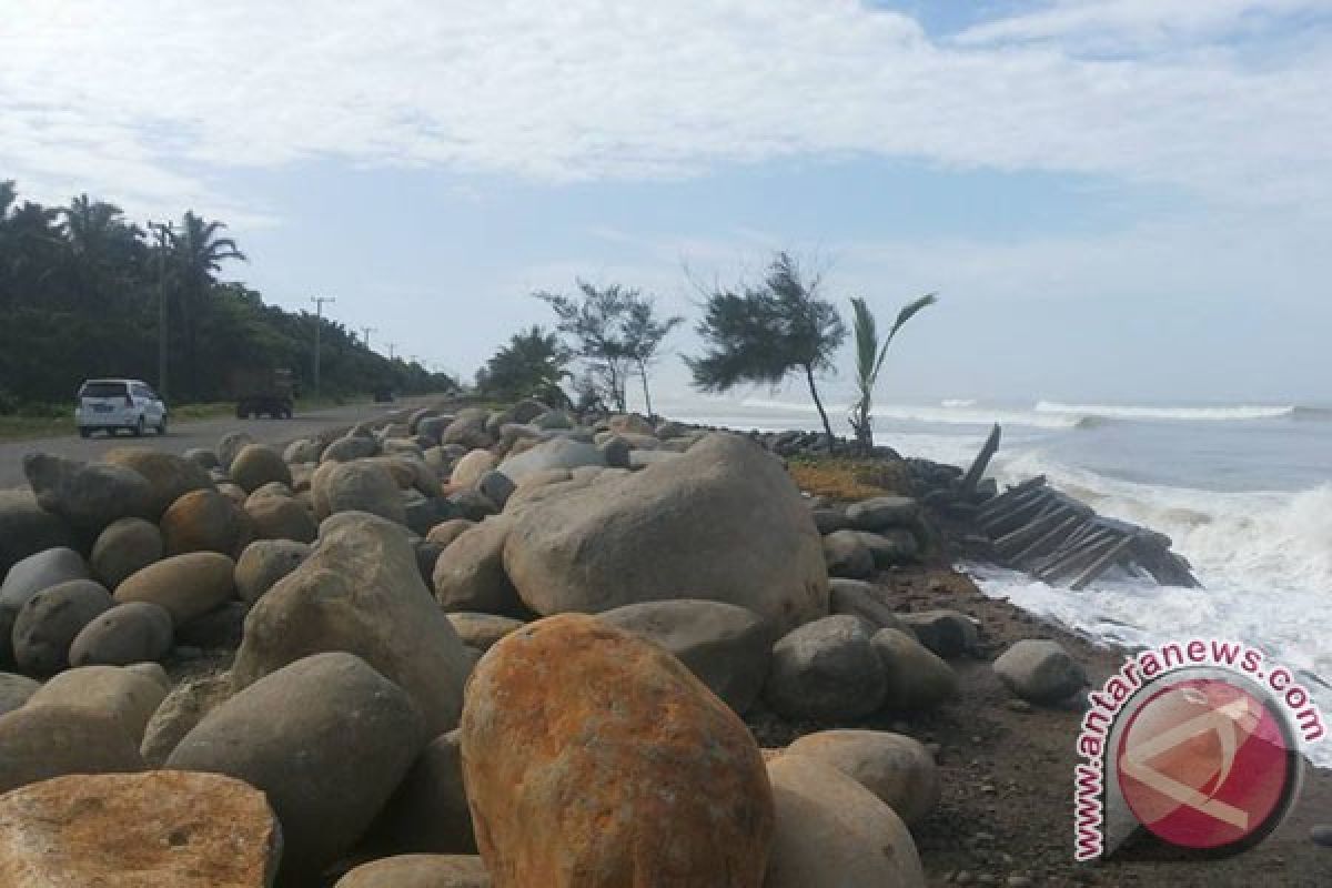 Dugaan korupsi penahan abrasi pantai Mukomuko masuk tahap penyidikan